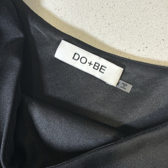 Ladies DO + BE Black One Shoulder Wrap Crop - Picture 3 of 4